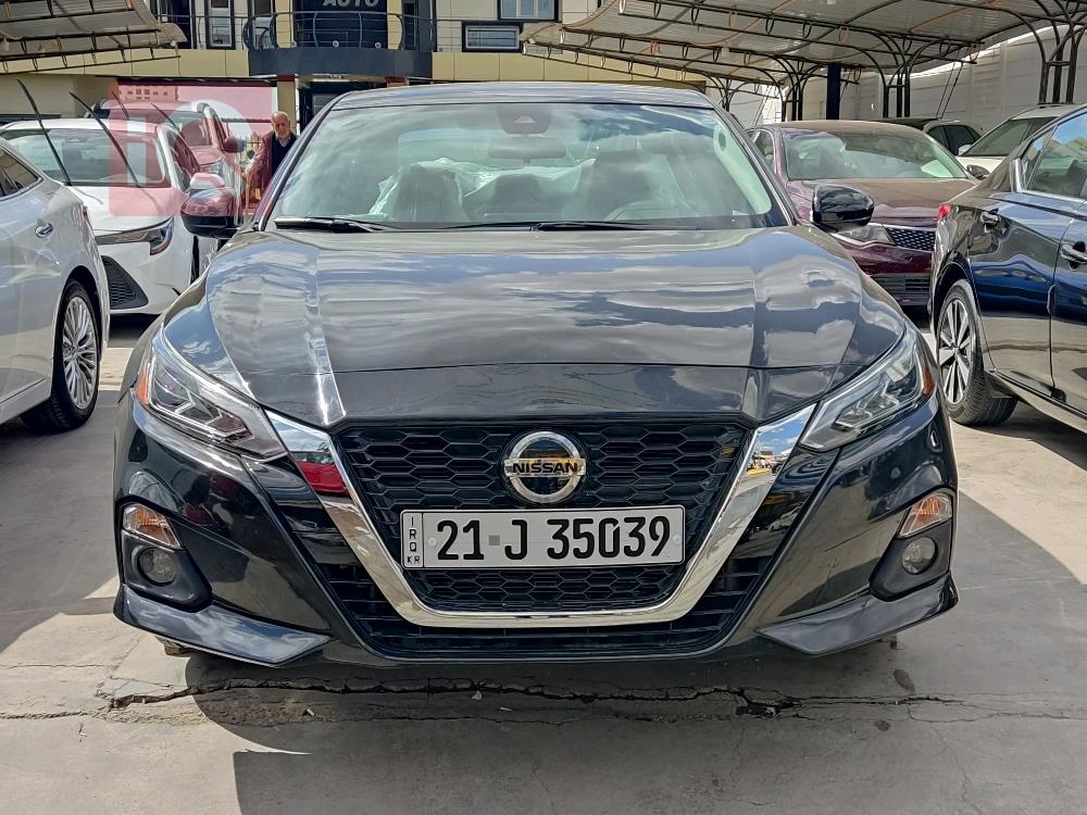 نیسان ئەلتیما